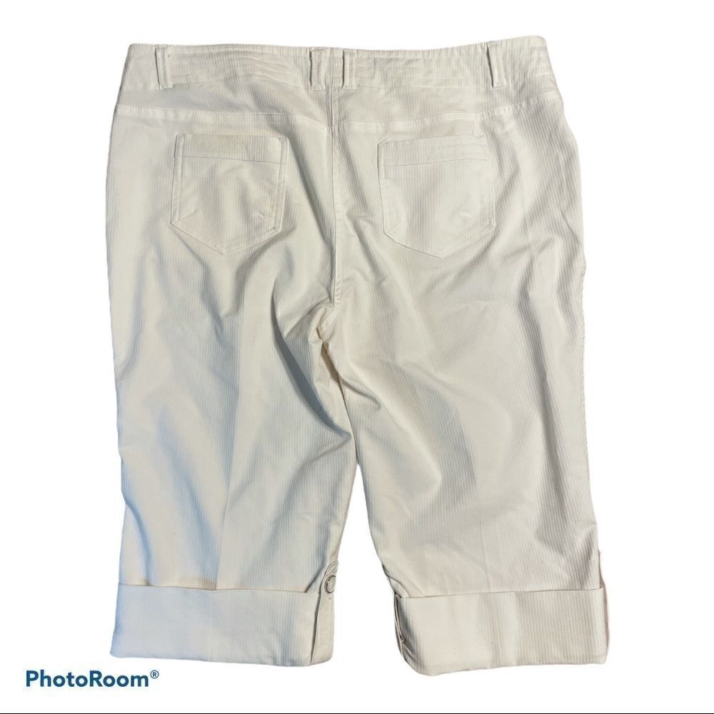 Sharagano Studio Tailored White Bermuda Shorts size 12 - Picture 5 of 8